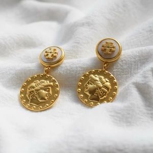 Rare!Tory Burch coin drop earring